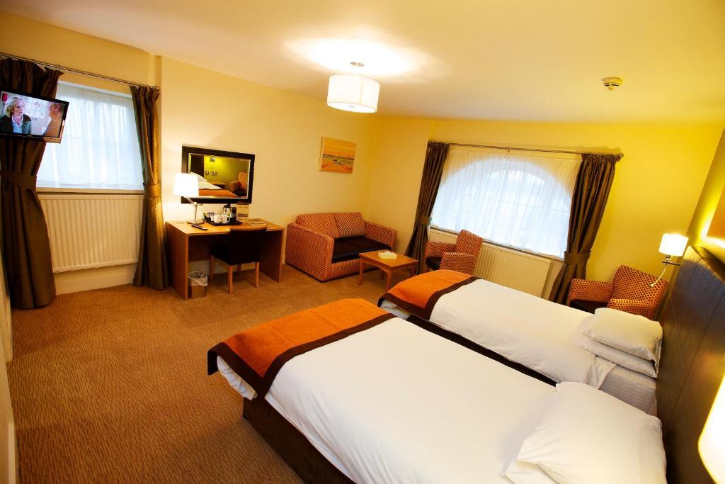 Lord Nelson Hotel Pembroke Phòng bức ảnh